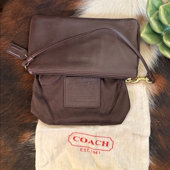 Y2K Coach Legacy Turn Lock Wristlet - Picture 9 of 12